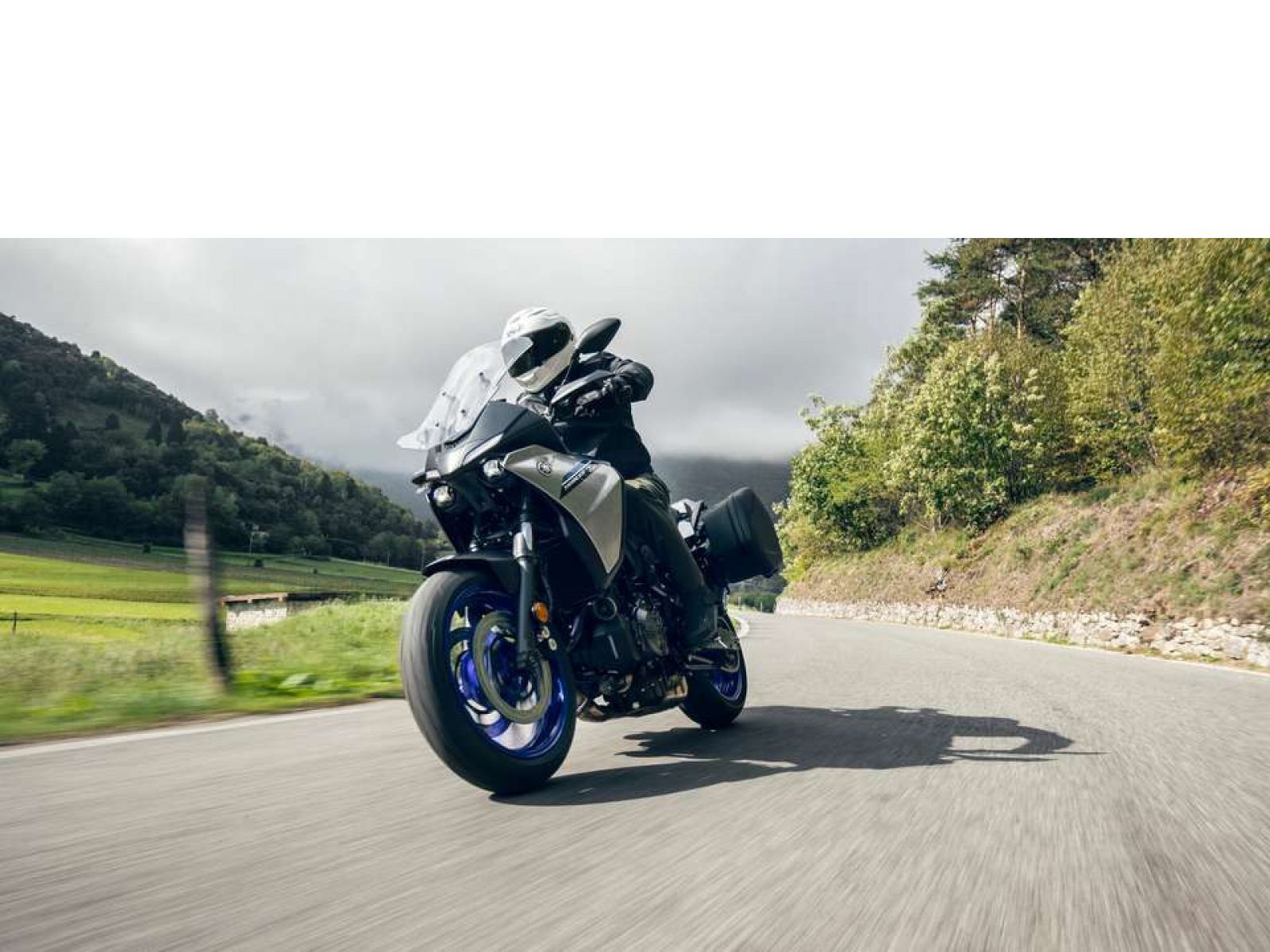 Мотоцикл YAMAHA Tracer 7 GT (Icon Performance) 2024